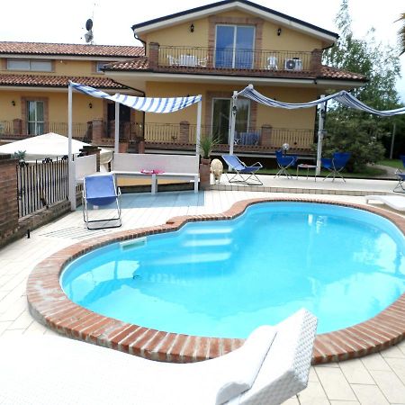 Bed And Breakfast Villa Algi Corropoli Exteriör bild
