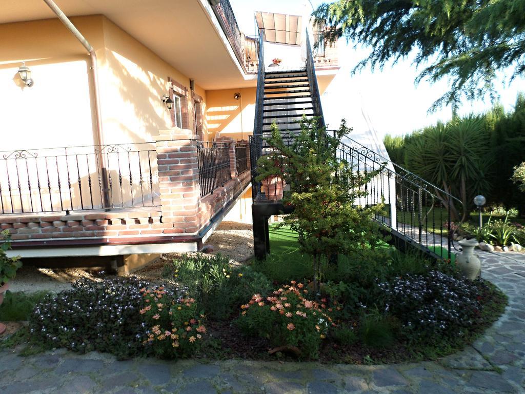 Bed And Breakfast Villa Algi Corropoli Exteriör bild